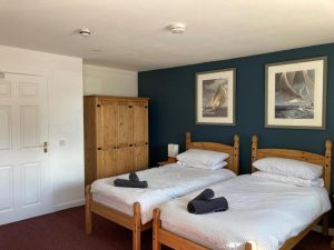 Dunstaffnage Marina Suites and Lodges