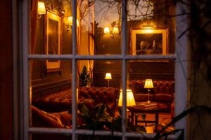 Knipoch Hotel