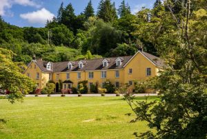 Knipoch Hotel