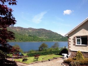 Tigh Na Creige