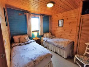 Glen Bay Hot Tub And Rescue Animal Farm Stay